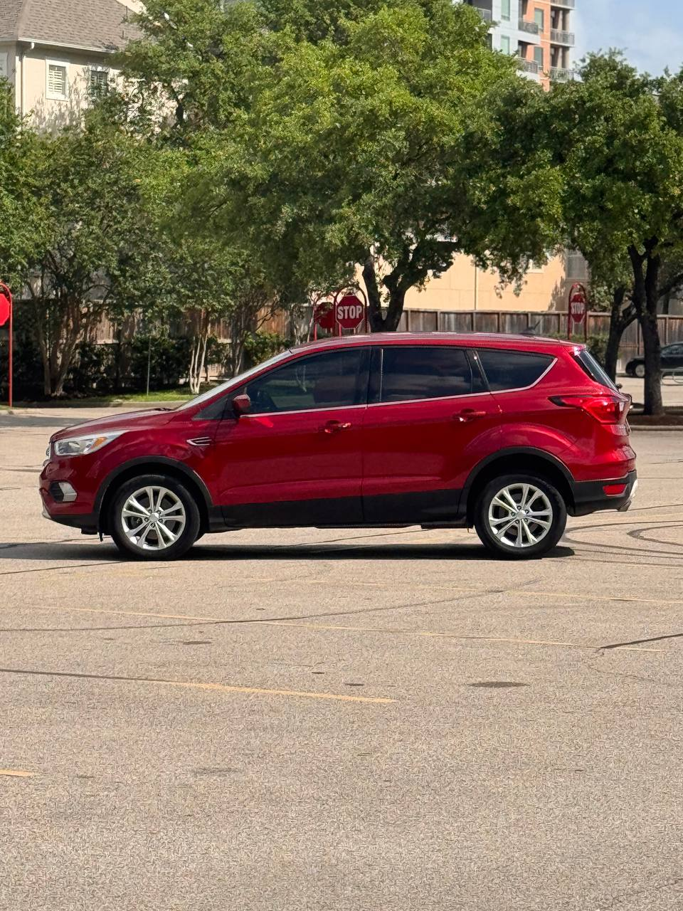 
								Ford Escape SE 2019 full									