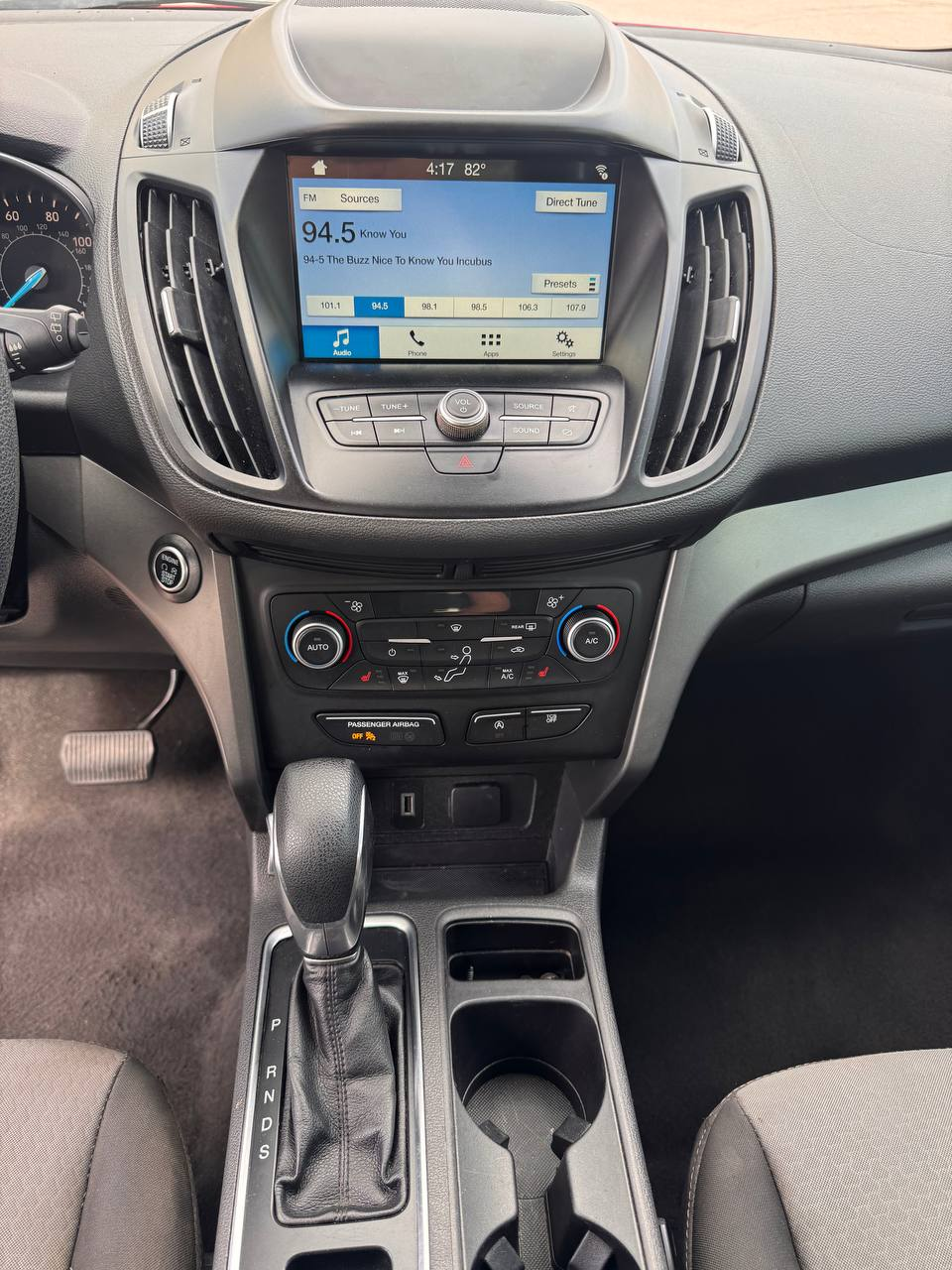
								Ford Escape SE 2019 full									