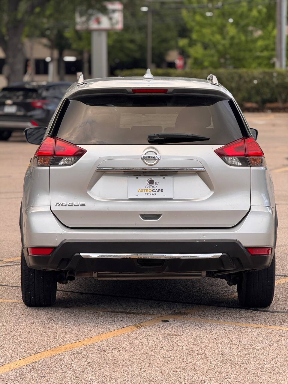 
								Nissan Rogue S FWD 2017 full									