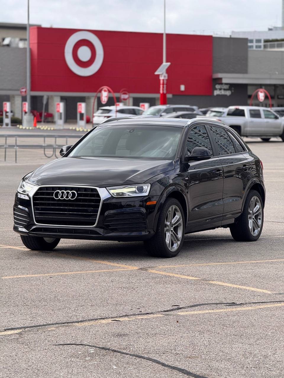 
								Audi Q3 Premium AWD S-Line 2018 full									