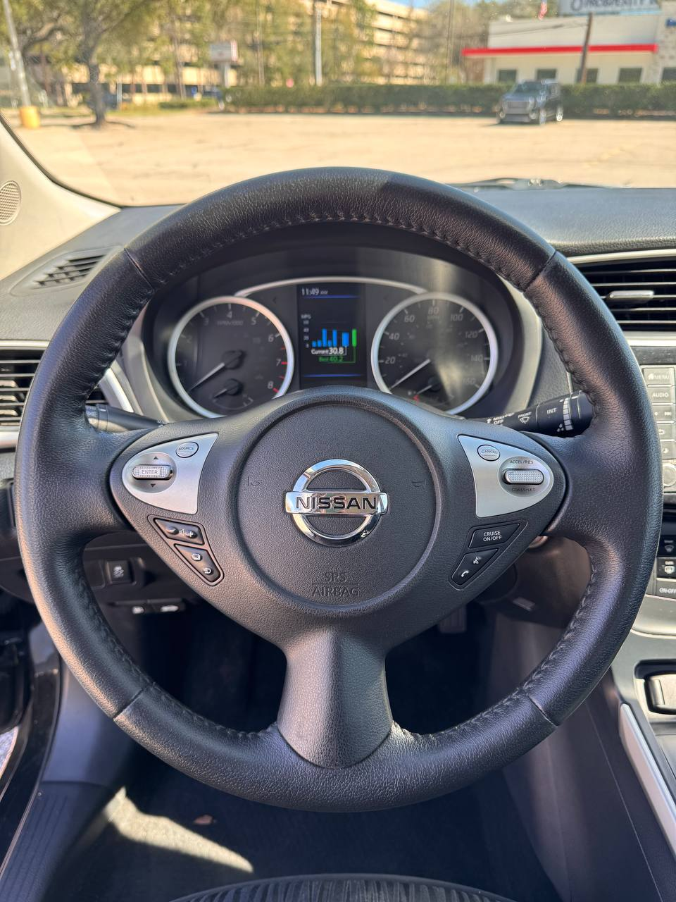 
								Nissan Sentra SV FWD 2019 full									