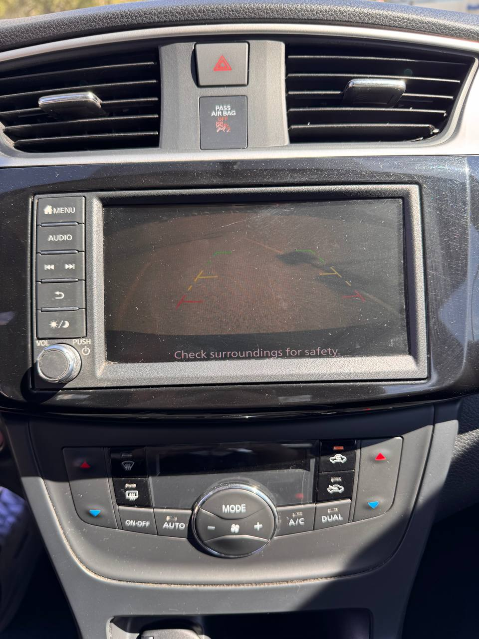 
								Nissan Sentra SV FWD 2019 full									
