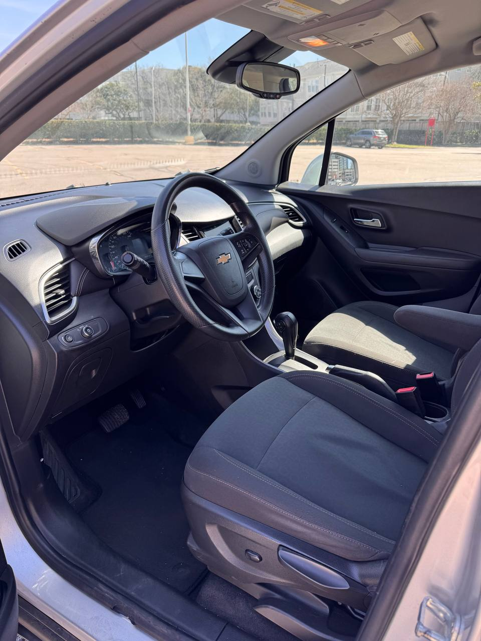 
								Chevrolet Trax LS FWD 2018 full									
