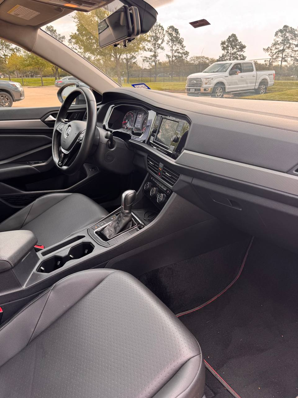 
								Volkswagen Jetta SE FWD 2019 full									