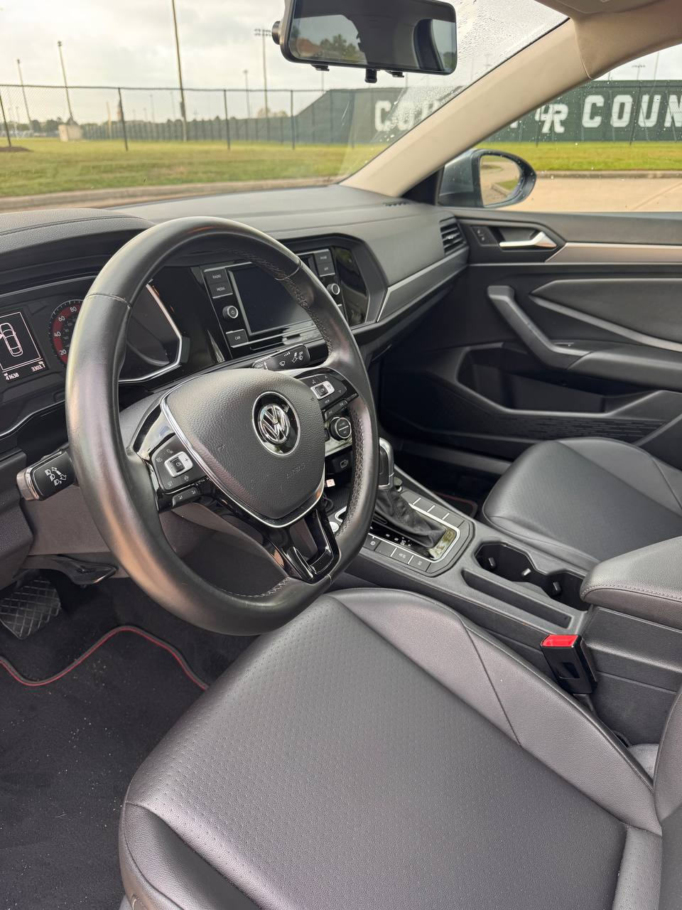 
								Volkswagen Jetta SE FWD 2019 full									