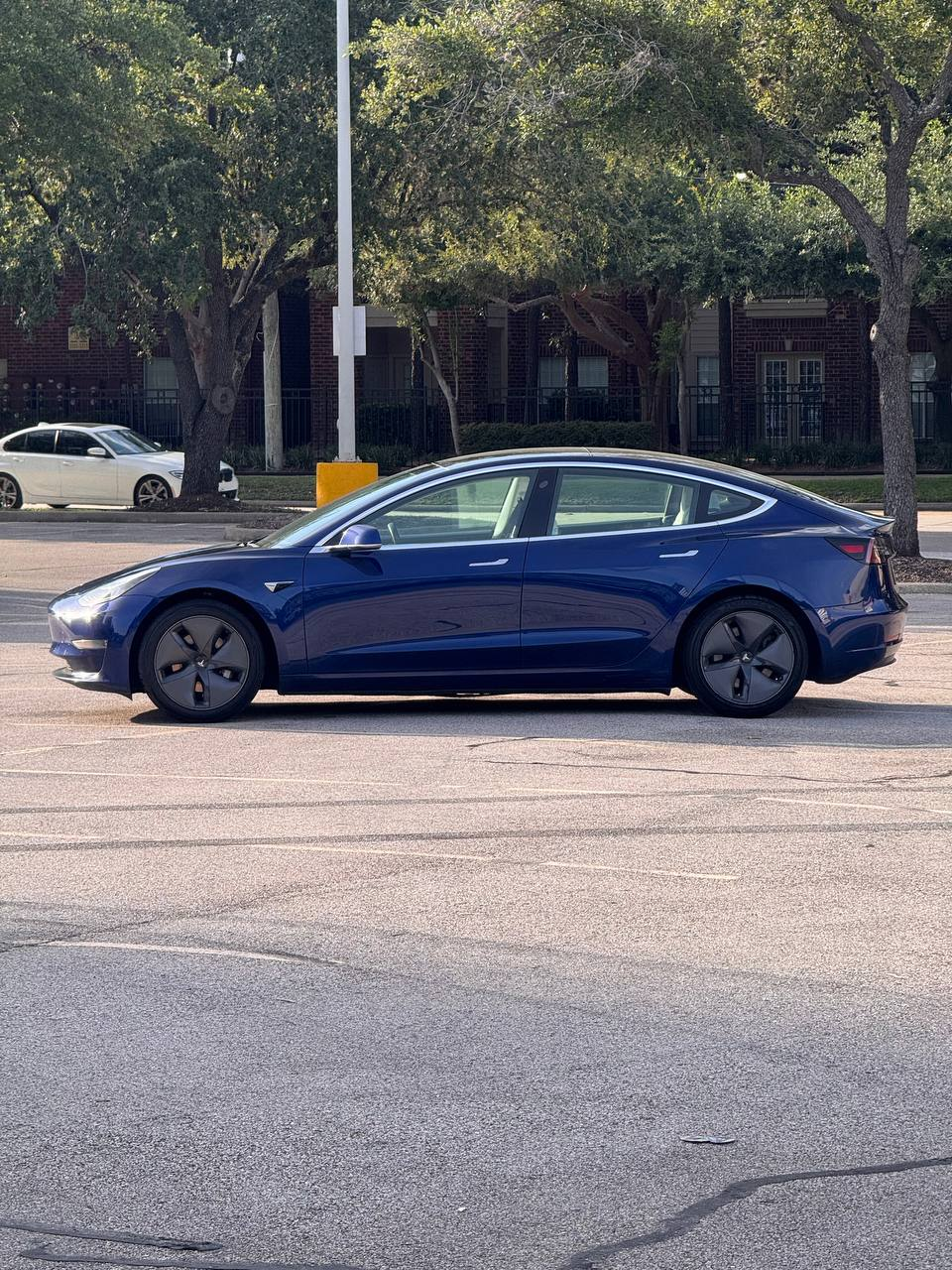 
								Tesla Model 3 Standart Range RWD full									