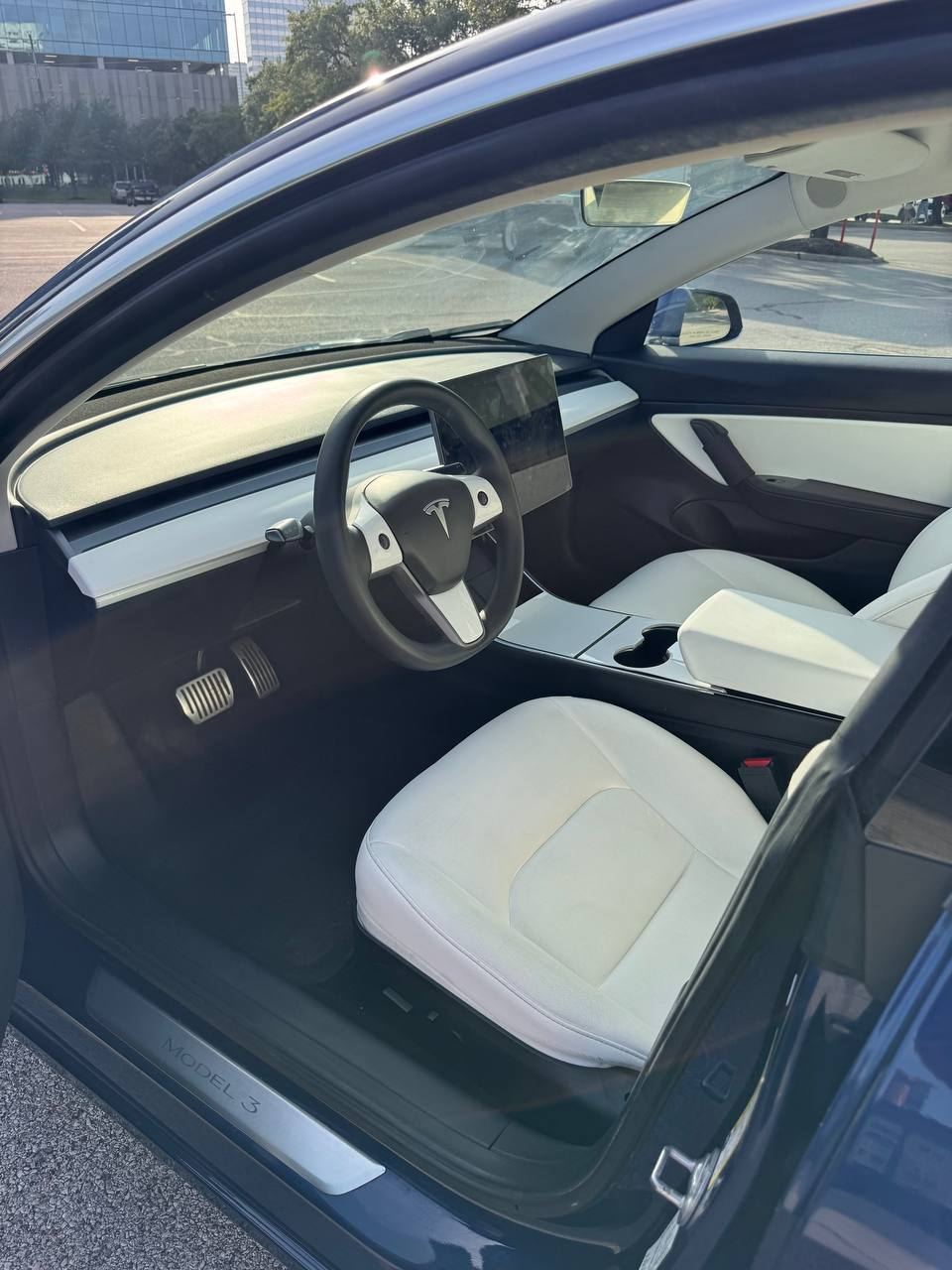 
								Tesla Model 3 Standart Range RWD full									