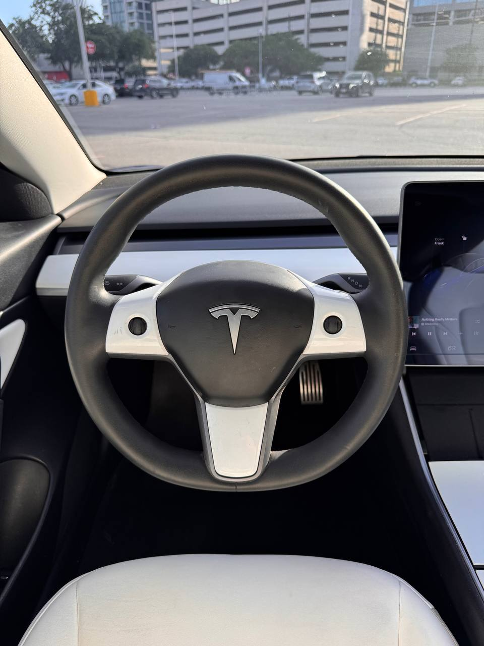 
								Tesla Model 3 Standart Range RWD full									