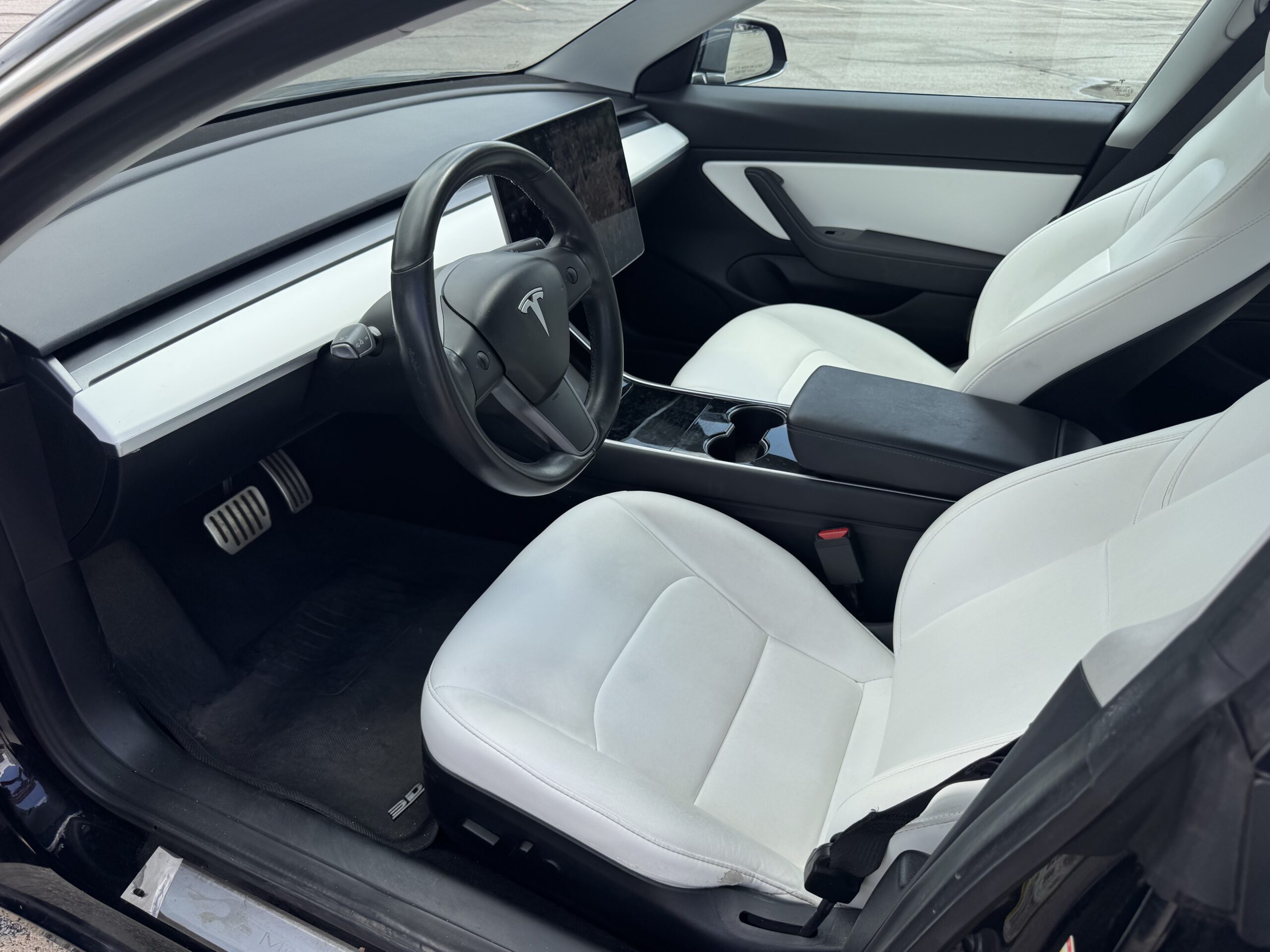 
								Tesla Model 3 Performance AWD full									
