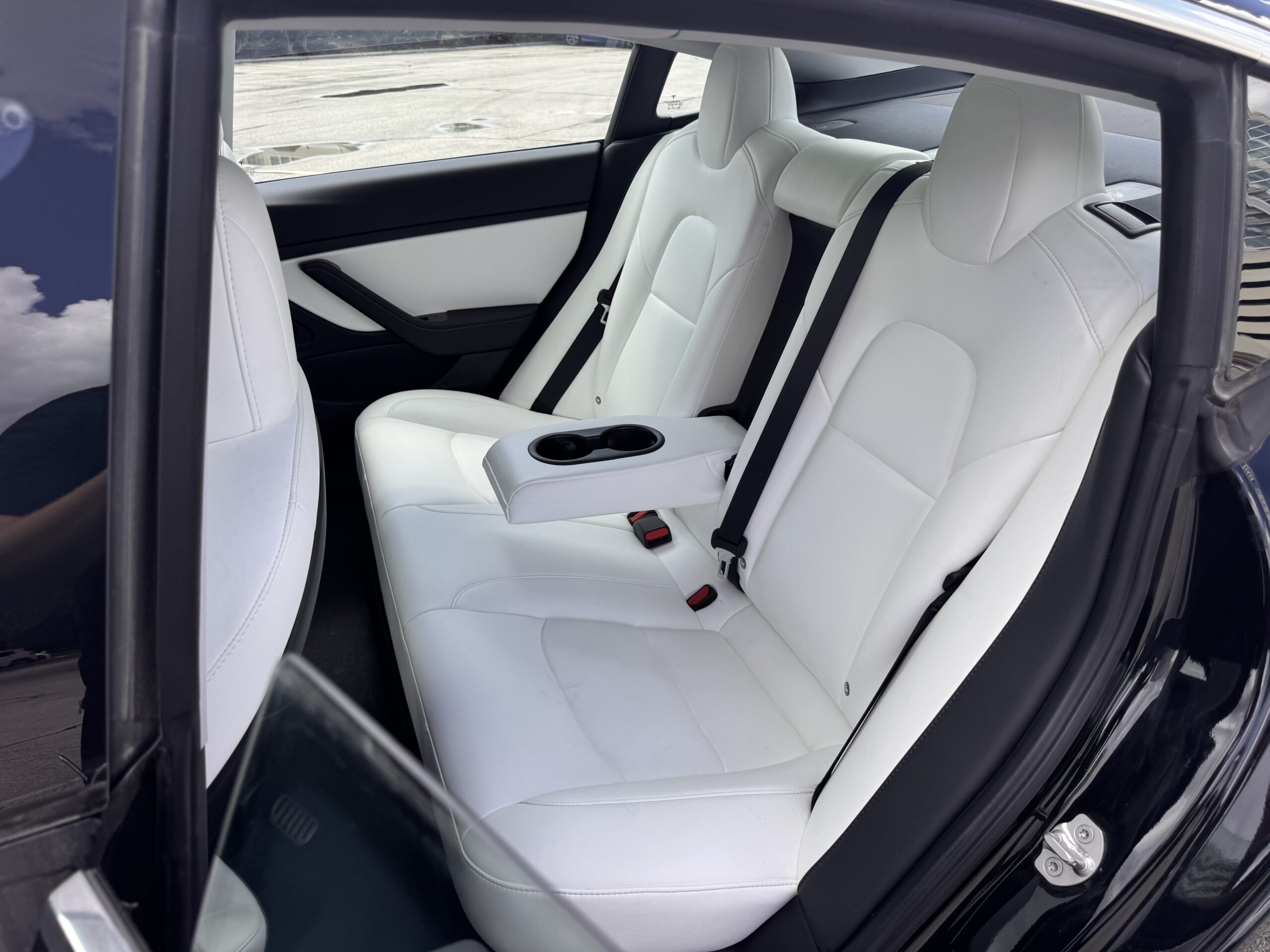 
								Tesla Model 3 Performance AWD full									